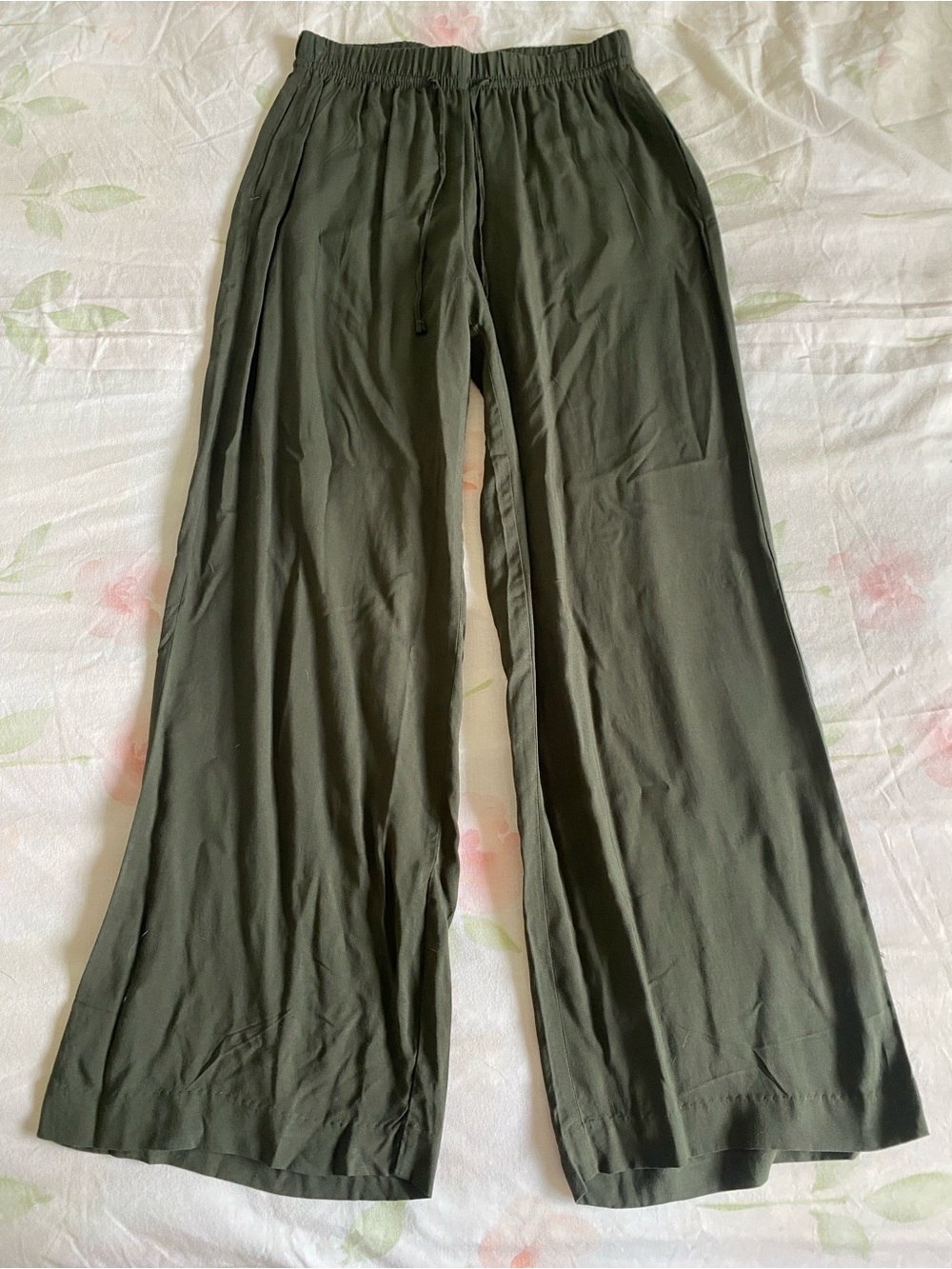 H&M Wide-Cut Pull-On Pants NWT Size Small